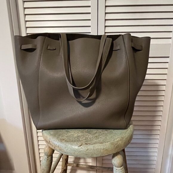 Celine Medium Cabas Tote - Picture 2 of 7